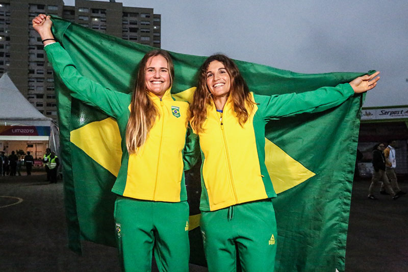 Kahena Kunze e Martine Grael são porta-bandeiras do Brasil no Pan